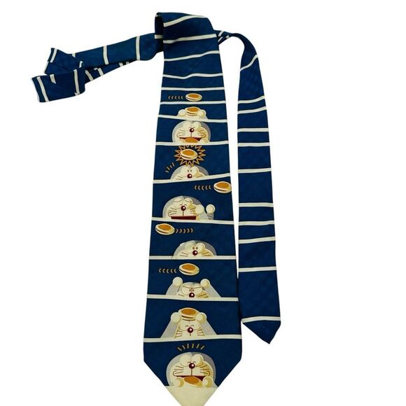 Doraemon Patterned Tie - Picture 3 of 8